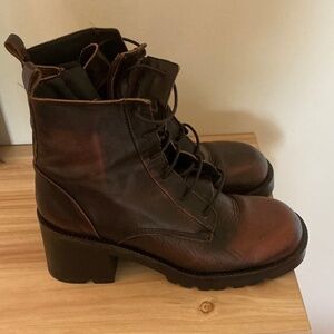 L’Intervalle Leather Boots 38